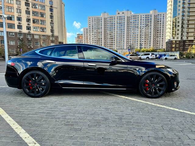 Срочная продажа авто Tesla Model S фото 5