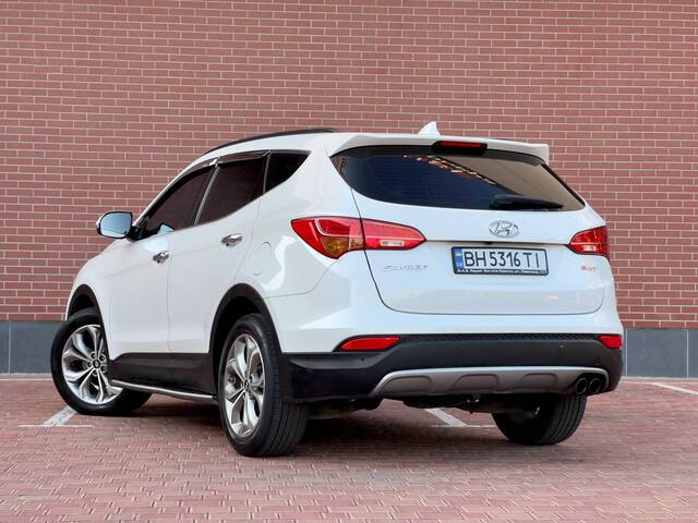 Срочная продажа авто Hyundai Santa Fe фото 7