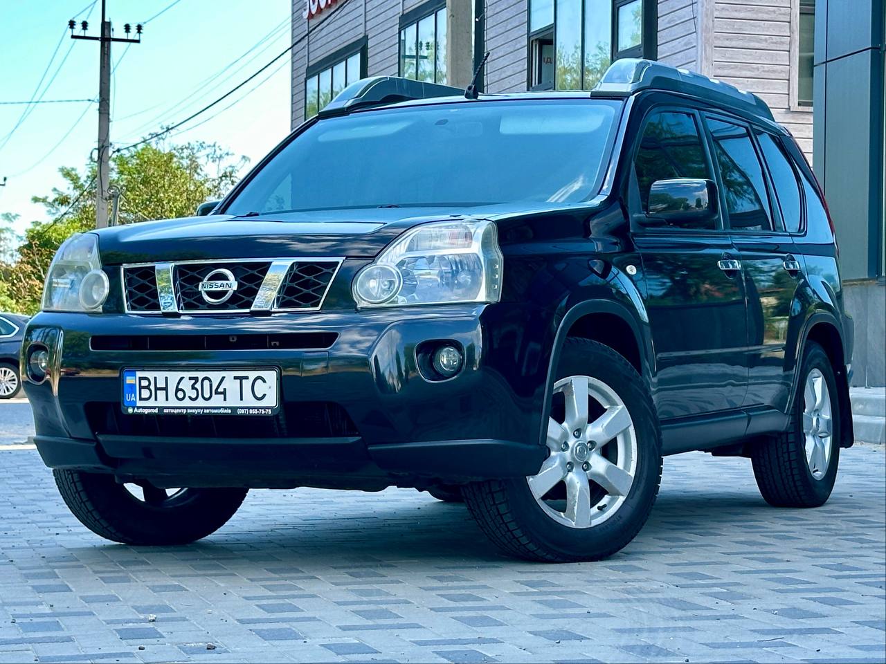 Срочная продажа авто Nissan X-trail фото 1