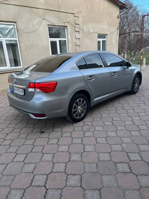 Срочная продажа авто Toyota Avensis фото 5