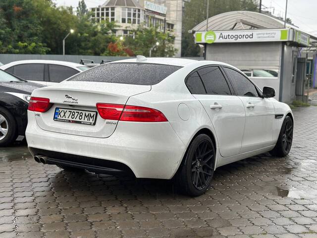 Срочная продажа авто Jaguar XE фото 6