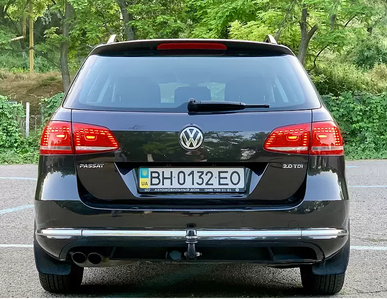 Срочная продажа авто Черный Volkswagen Passat B7 фото 9