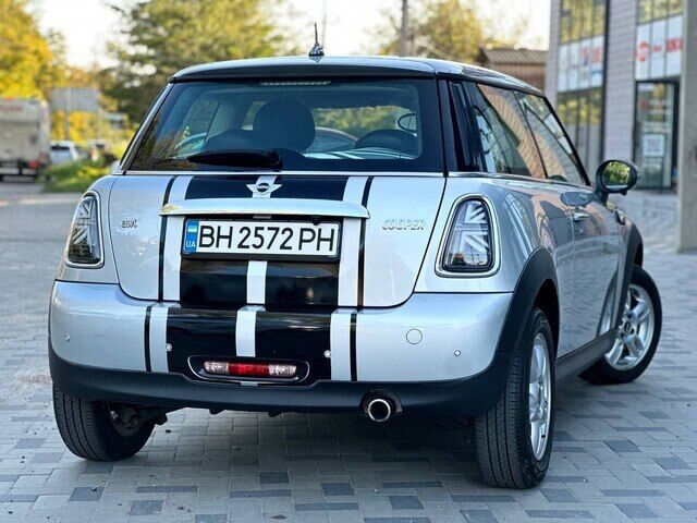 Срочная продажа авто MINI COOPER фото 4