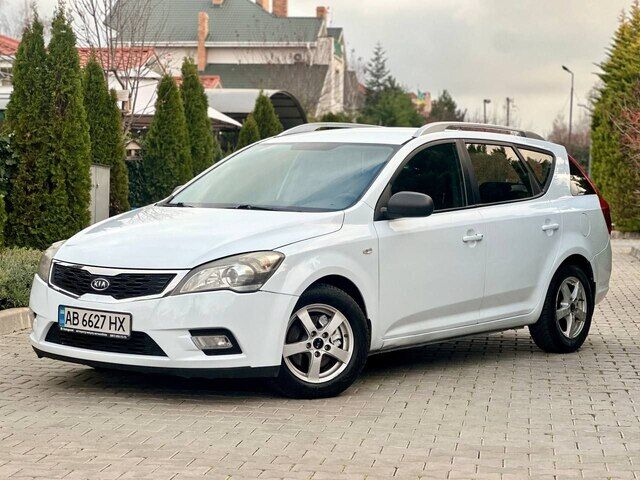 Срочная продажа авто Kia Ceed фото 1