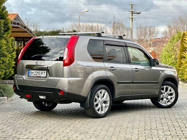 Срочная продажа авто Nissan  X-Trail фото 7