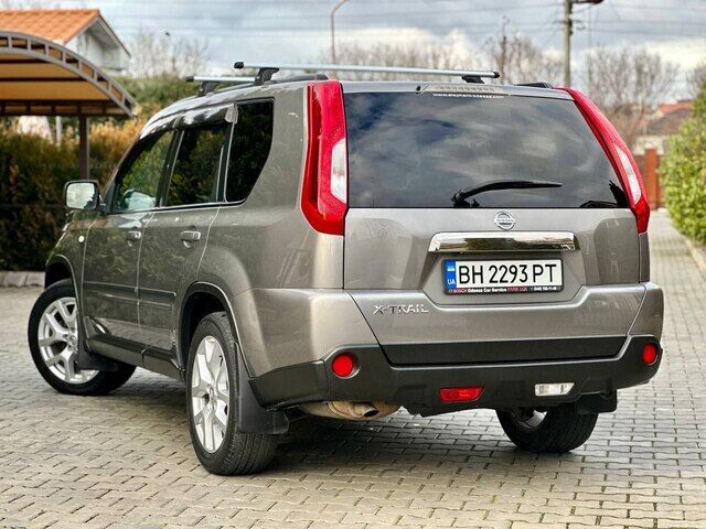 Срочная продажа авто Nissan  X-Trail фото 2