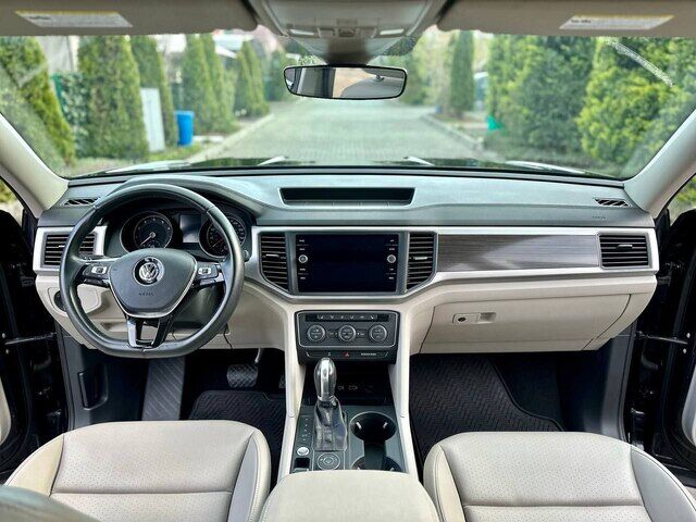 Срочная продажа авто Volkswagen Atlas фото 3