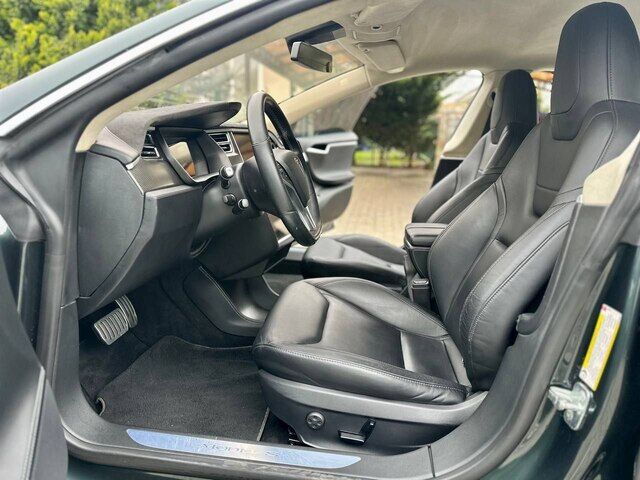 Срочная продажа авто Tesla Model S P85D фото 7