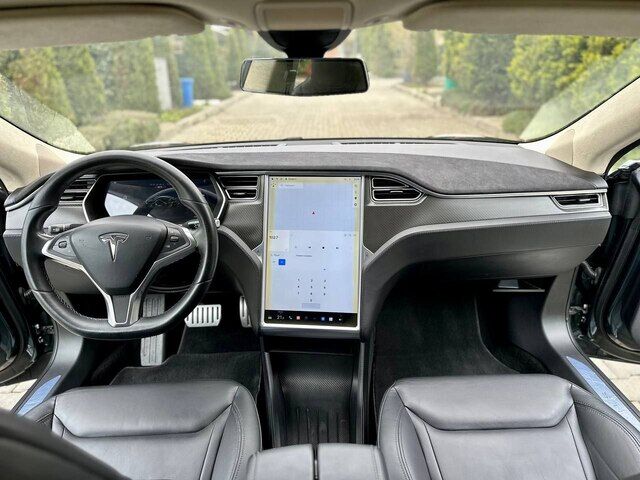 Срочная продажа авто Tesla Model S P85D фото 6