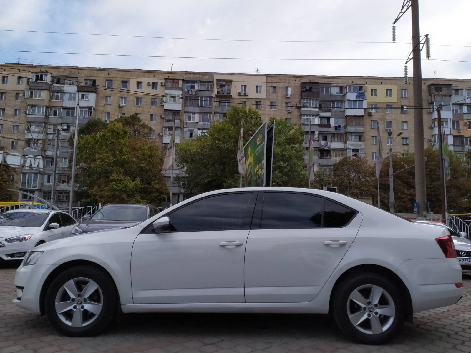 Срочная продажа авто Skoda Octavia A7 фото 8