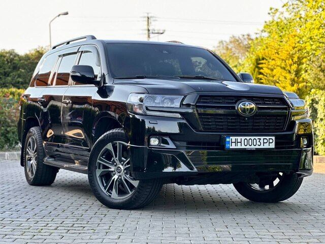 Срочная продажа авто Toyota Land Cruiser 200 фото 1