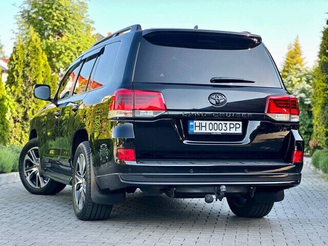 Срочная продажа авто Toyota Land Cruiser 200 фото 7