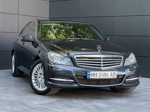 Срочная продажа авто Mercedes-Benz C-Class фото 4