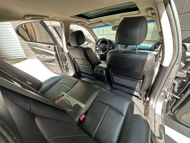 Срочная продажа авто Infiniti G25 фото 6