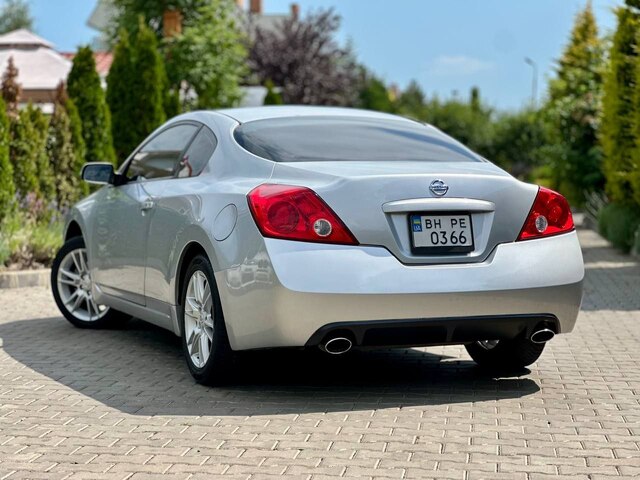 Срочная продажа авто Nissan Altima фото 7