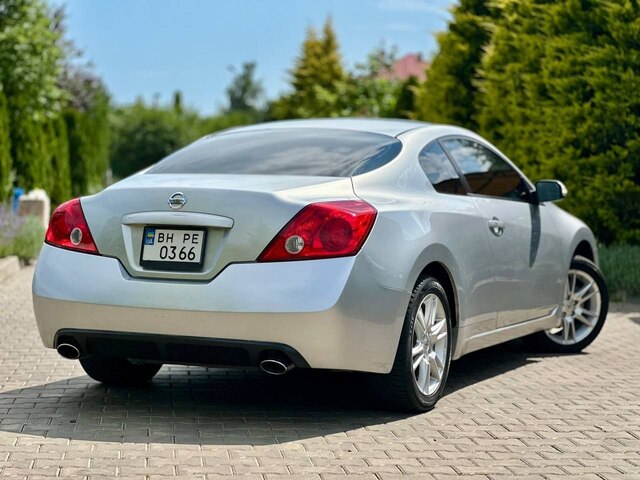 Срочная продажа авто Nissan Altima фото 6