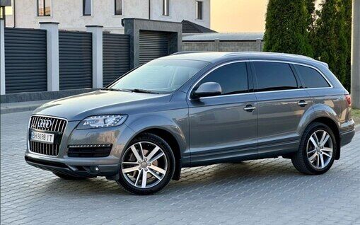 Срочная продажа авто Audi Q7 фото 6