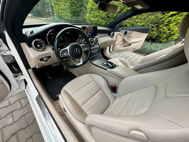 Срочная продажа авто Mercedes C-Class Coupe фото 4
