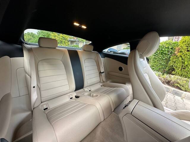 Срочная продажа авто Mercedes C-Class Coupe фото 3
