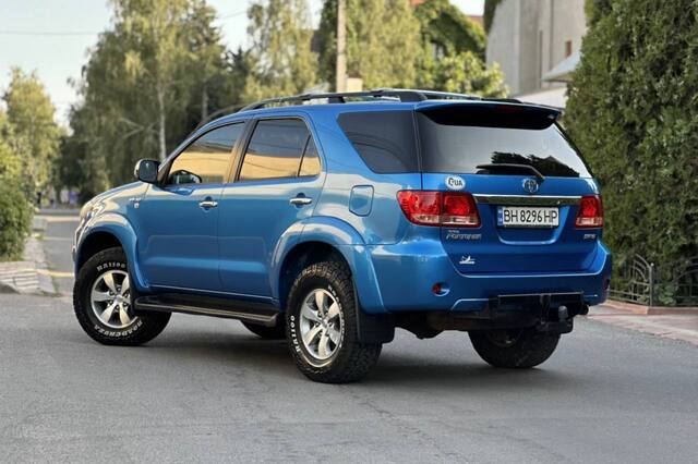 Срочная продажа авто Toyota Fortuner фото 4