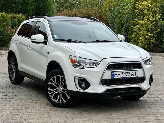 Срочная продажа авто Mitsubishi ASX фото 3