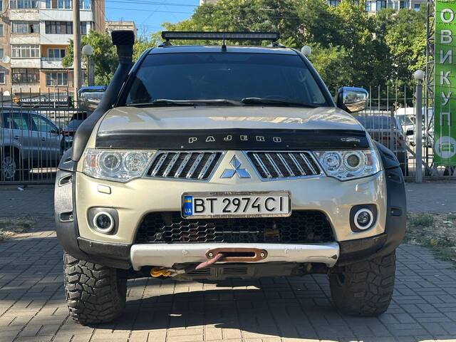 Срочная продажа авто Mitsubishi Pajero Sport фото 4