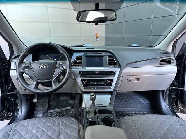 Срочная продажа авто Hyundai Sonata фото 5