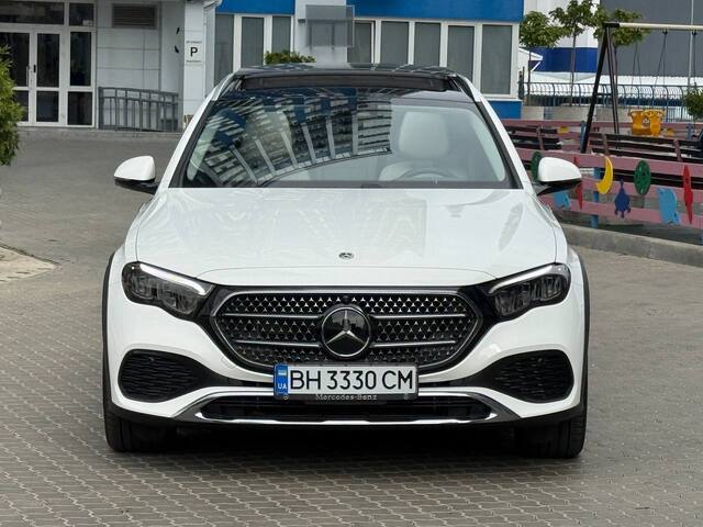 Срочная продажа авто Mercedes-Benz E-Class 450 фото 10