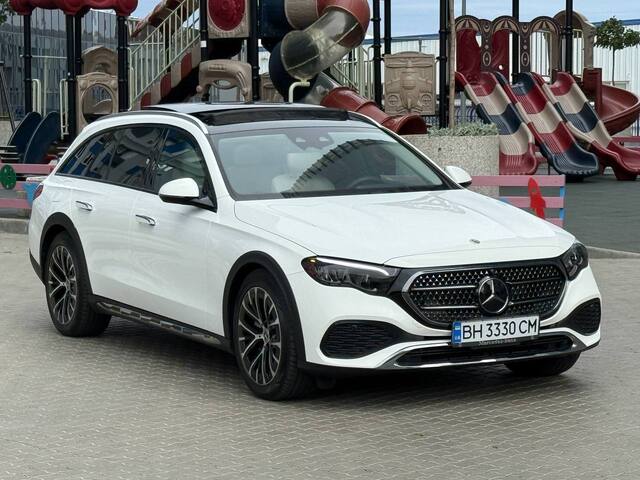 Срочная продажа авто Mercedes-Benz E-Class 450 фото 4