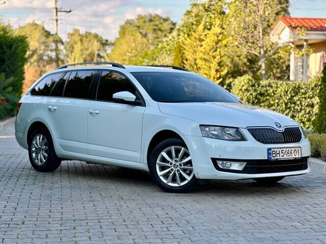 Срочная продажа авто Skoda Octavia фото 6