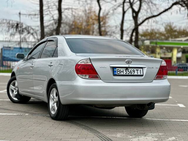 Срочная продажа авто Toyota Camry фото 4