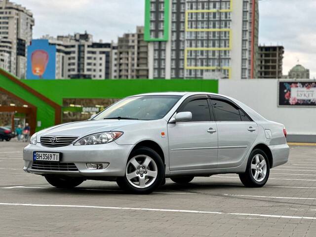 Срочная продажа авто Toyota Camry фото 2