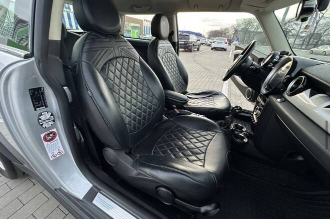 Срочная продажа авто MINI Cooper фото 4