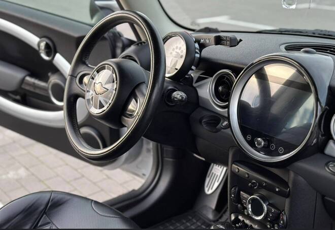 Срочная продажа авто MINI Cooper фото 3