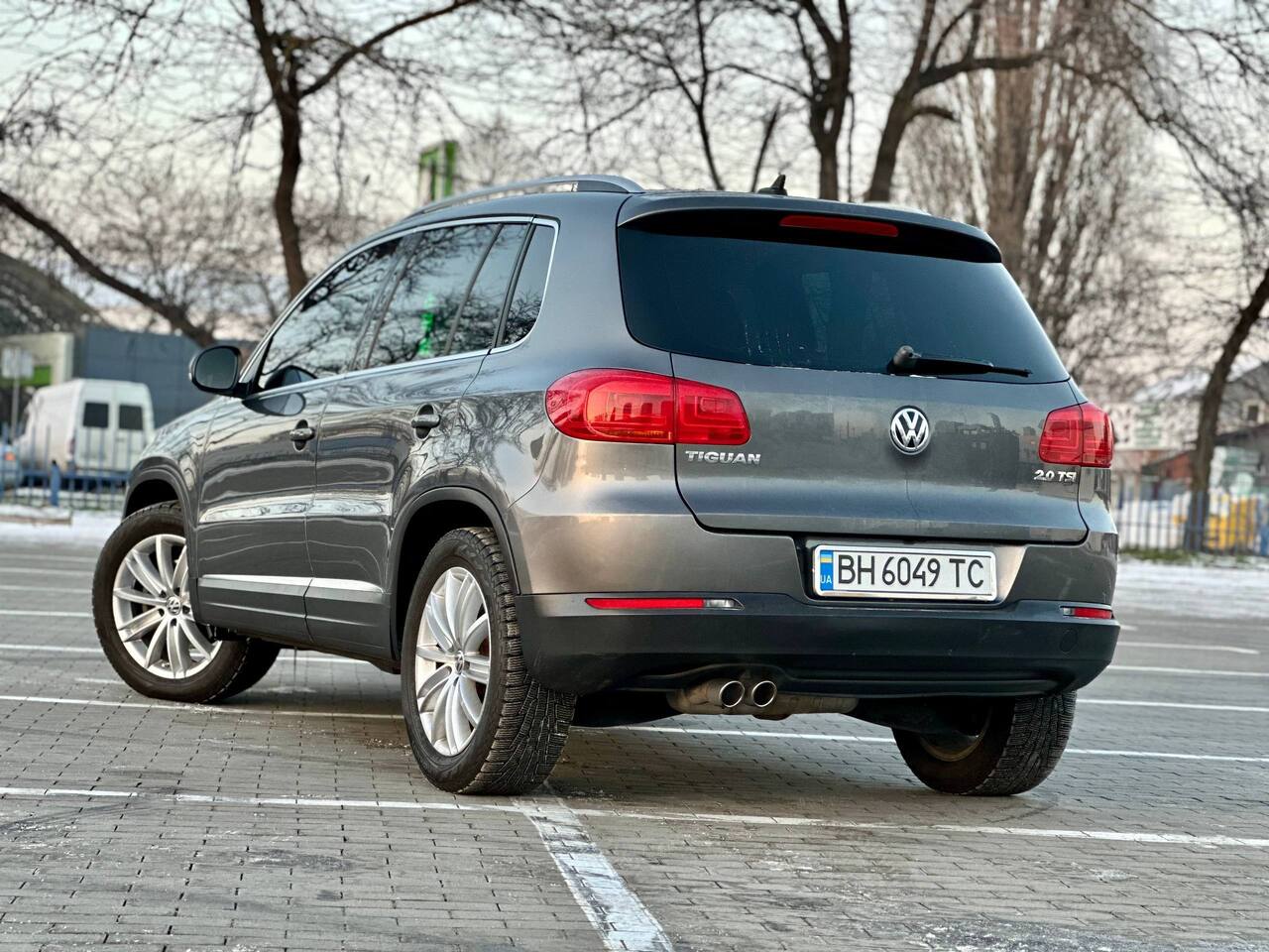 Срочная продажа авто Volkswagen Tiguan фото 3