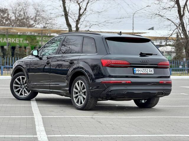 Срочная продажа авто Audi Q7 фото 5