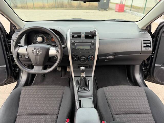 Срочная продажа авто Toyota Corolla фото 5