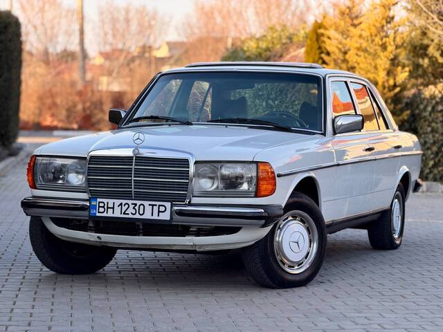 Срочная продажа авто Mercedes-Benz E-Class фото 1