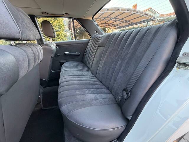 Срочная продажа авто Mercedes-Benz E-Class фото 4