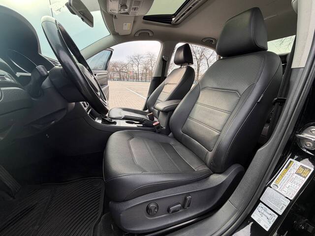 Срочная продажа авто Volkswagen Passat фото 5