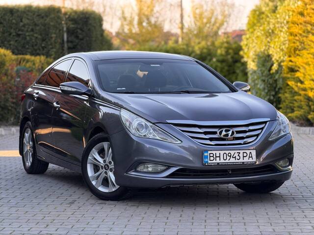Срочная продажа авто Hyundai Sonata фото 6