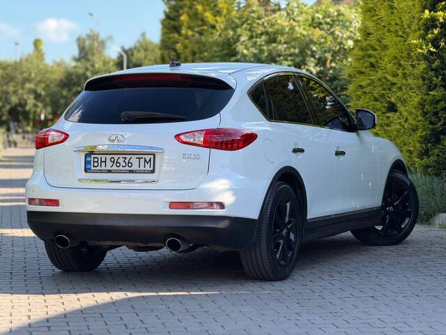 Срочная продажа авто Infiniti EX35 фото 7