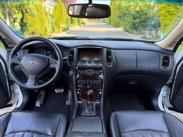 Срочная продажа авто Infiniti EX35 фото 6