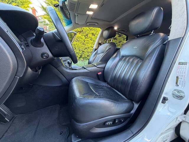 Срочная продажа авто Infiniti EX35 фото 5