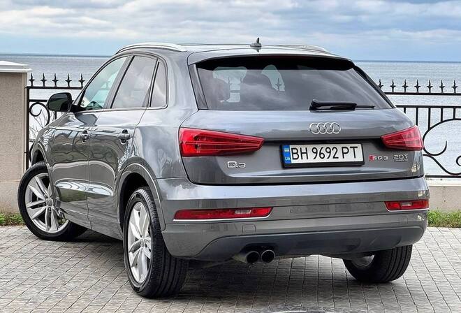Срочная продажа авто Audi Q3 фото 5