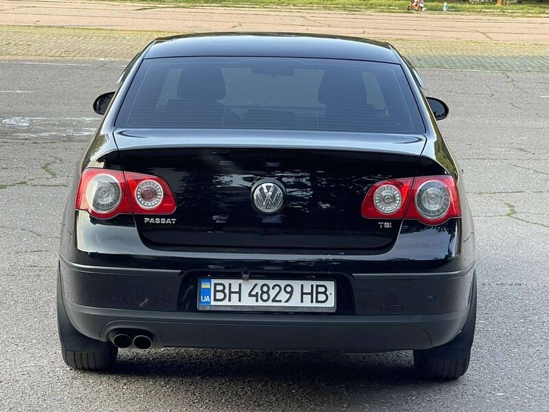 Срочная продажа авто Volkswagen Passat B6 фото 8