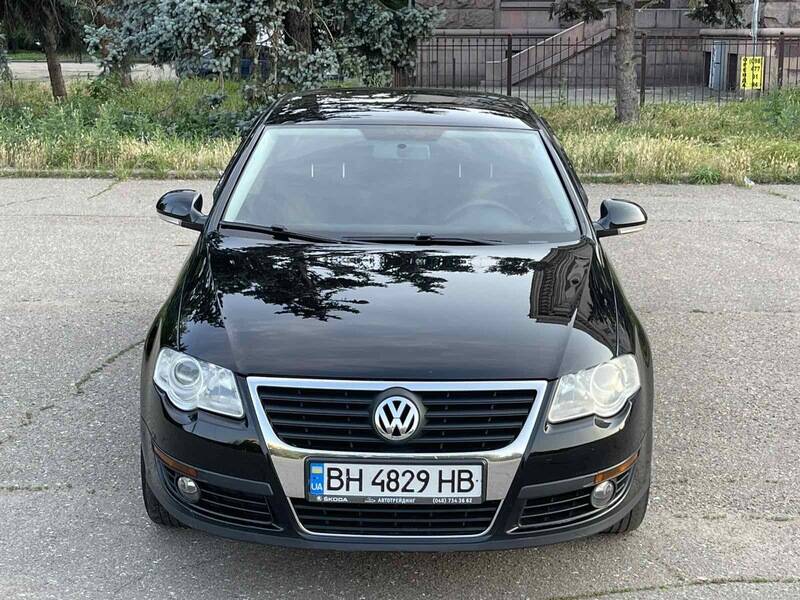 Срочная продажа авто Volkswagen Passat B6 фото 4