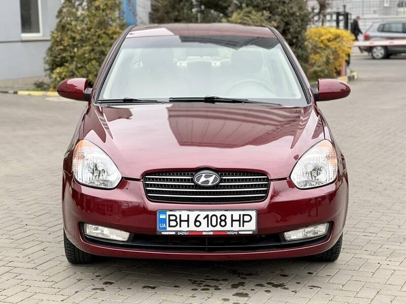 Срочная продажа авто Hyundai Accent фото 3