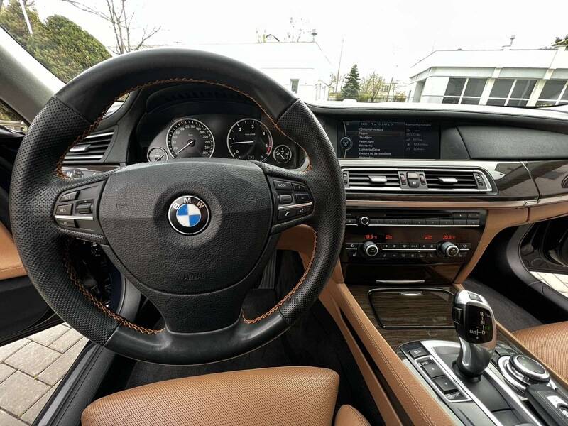 Срочная продажа авто BMW 730 фото 16