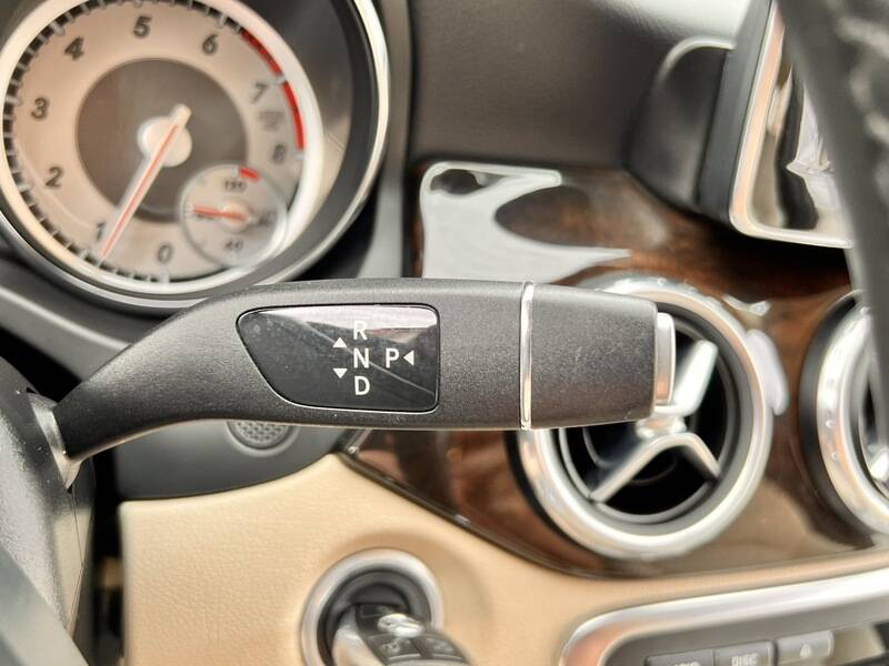 Срочная продажа авто Mersedec-Benz GLA-class фото 10